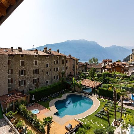 Hotel Canarino Riva del Garda Ngoại thất bức ảnh